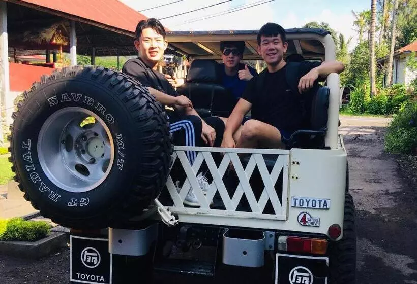 ペンション Ampik Batur