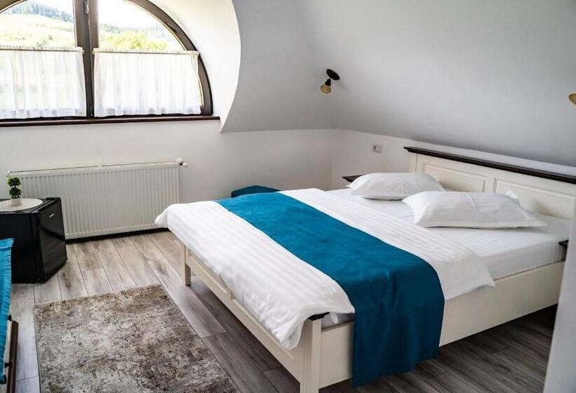 پانسیون Casa Românească