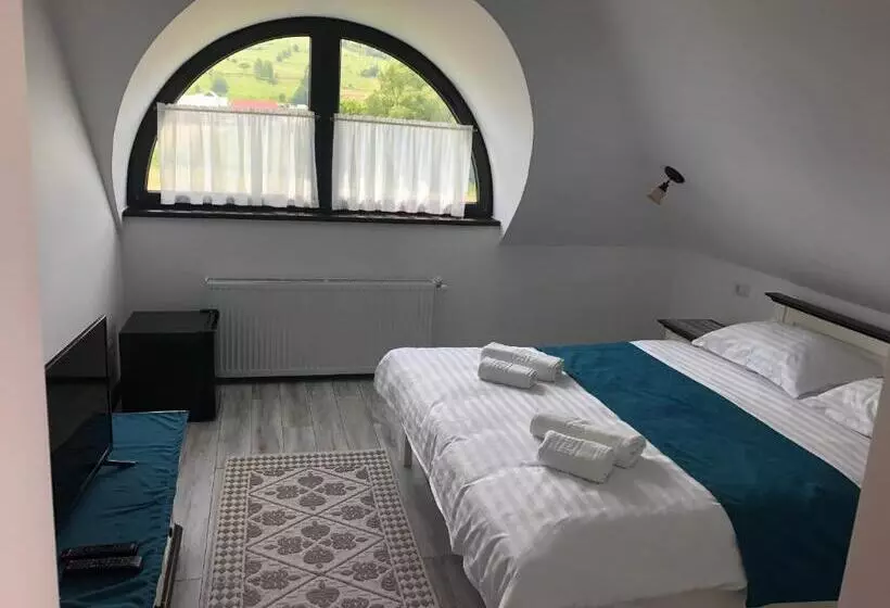 پانسیون Casa Românească