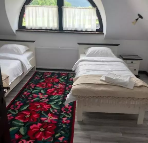 پانسیون Casa Românească