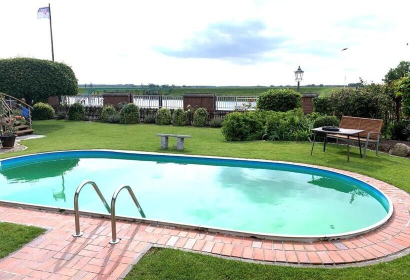 Pool Zimmer In Schnackenburg