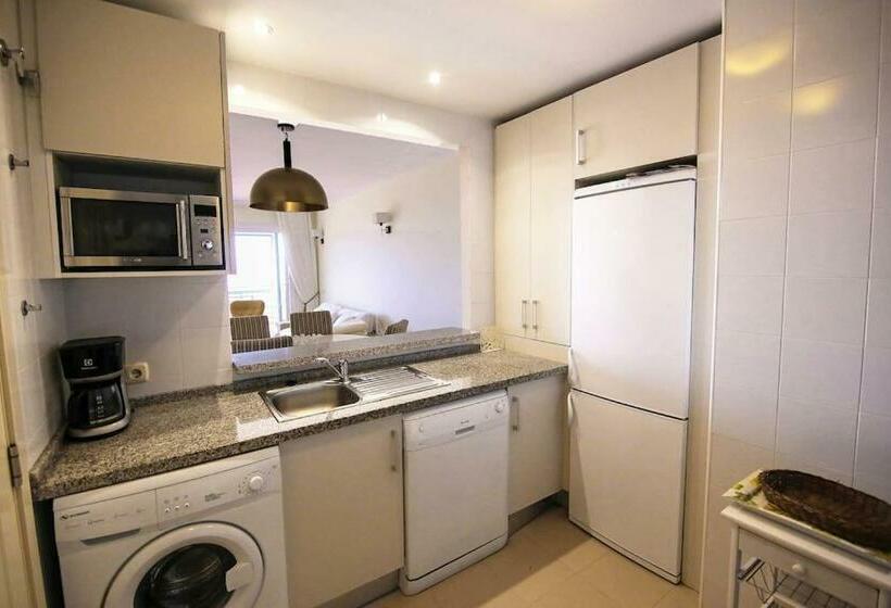 Amazing Penthouse With Panoramic Sea Views