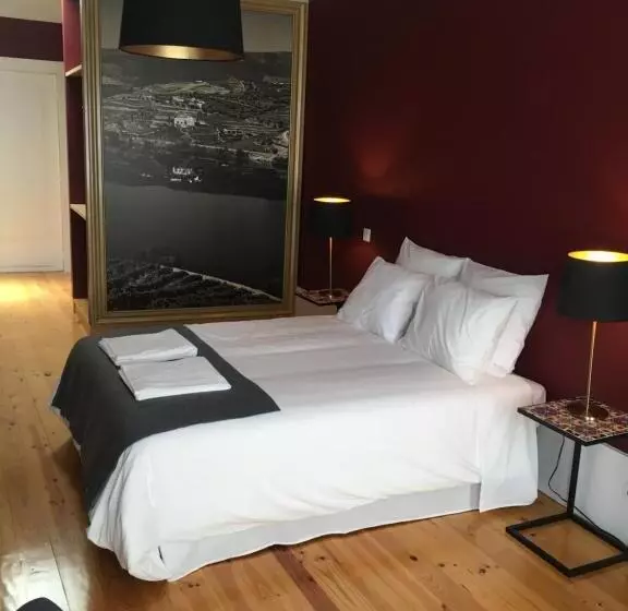 تختخواب و صبحانه Pimms Home Ribeira