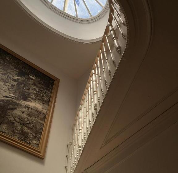 تختخواب و صبحانه Pimms Home Ribeira