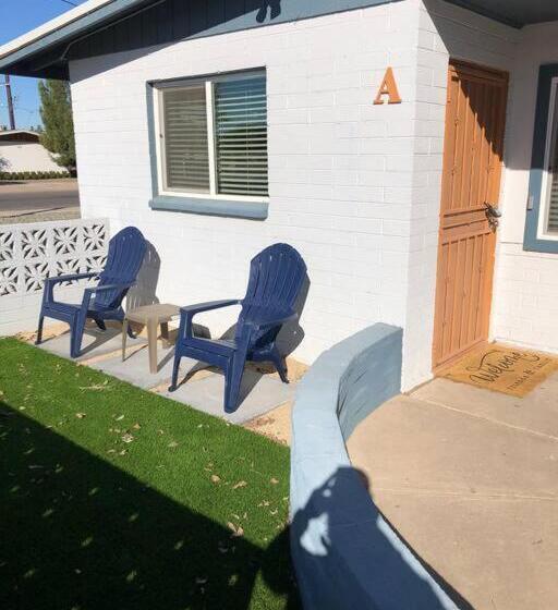 Dog Friendly Walk To Downtown Gilbert King Bed Yard With Fire Pit