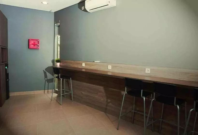 Hotelli Hm Social Karawaci