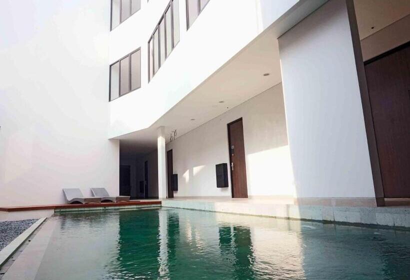 Hotel Hm Social Karawaci