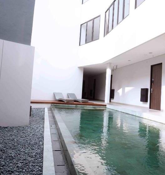 Hotel Hm Social Karawaci