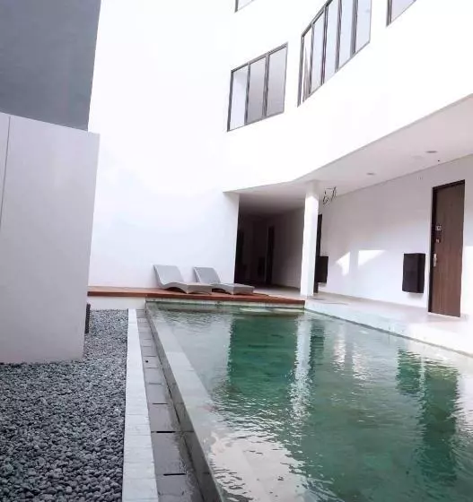 Hotelli Hm Social Karawaci