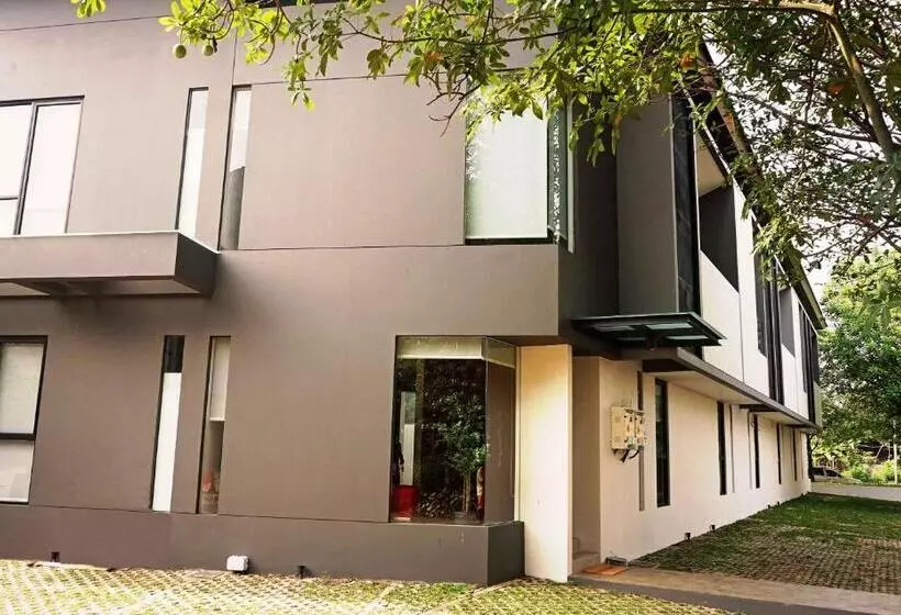 Hotelli Hm Social Karawaci