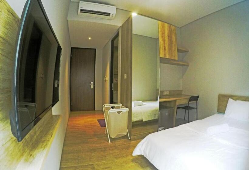 Hotel Hm Social Karawaci