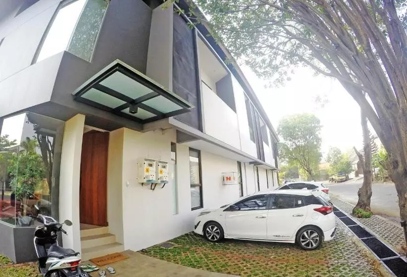 Hotelli Hm Social Karawaci