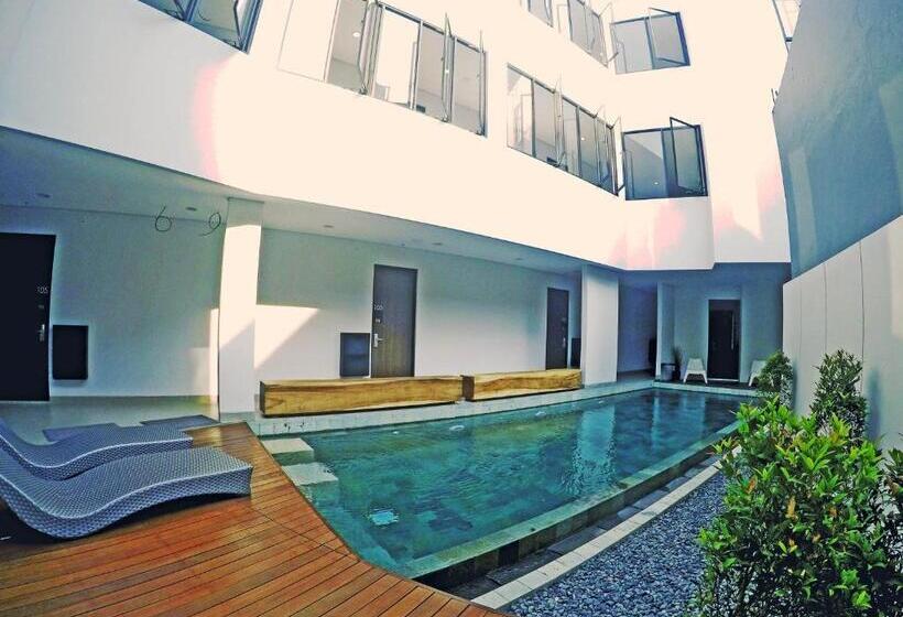 Hotel Hm Social Karawaci