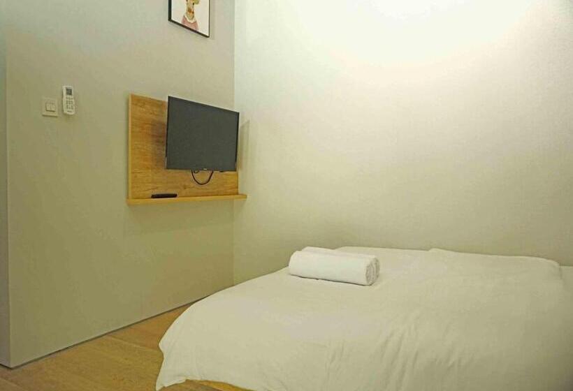 Hotel Hm Social Karawaci