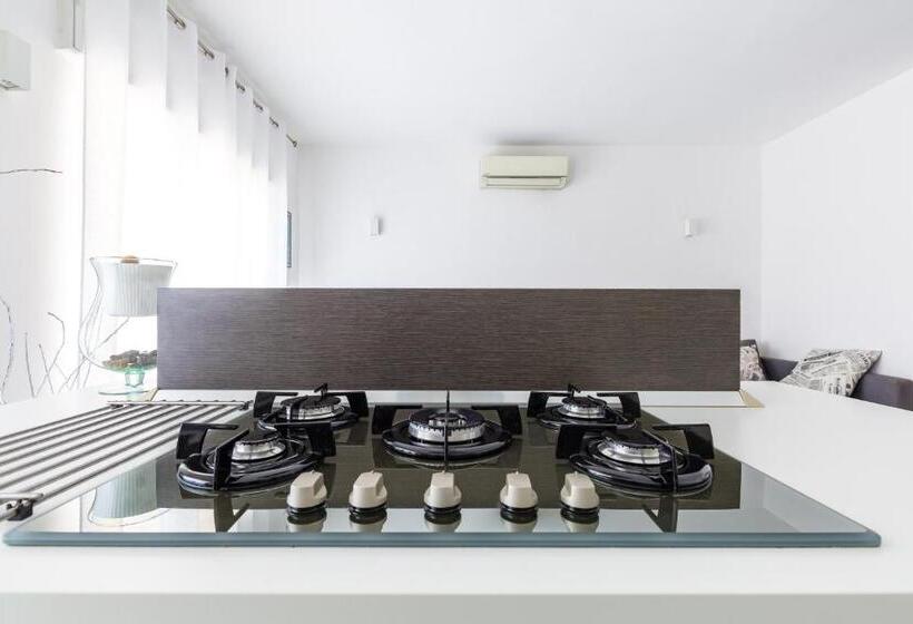 Mia Modern Flat Close Airport And Center