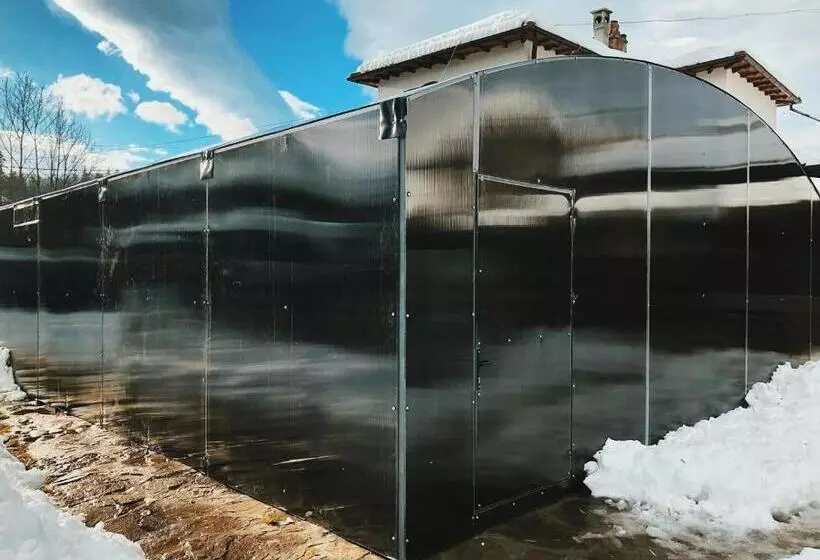 Majatalo карамановите къщи