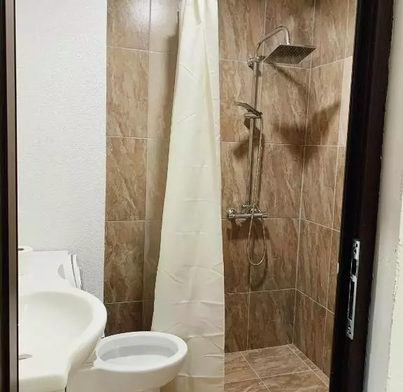 Majatalo карамановите къщи