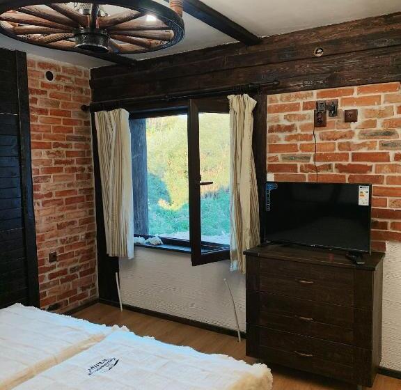 Пансион карамановите къщи