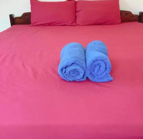 Majatalo Baan Dongsak River View