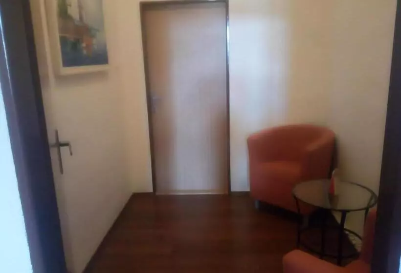 Majatalo Penzion U Hradilů