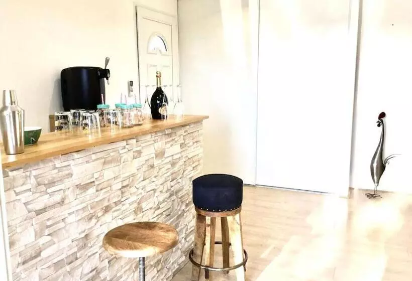 Superbe Villa 11 Places à 400 M De La Plage