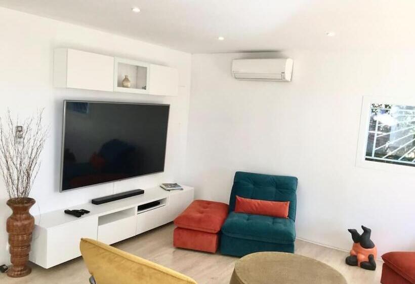 Superbe Villa 11 Places à 400 M De La Plage