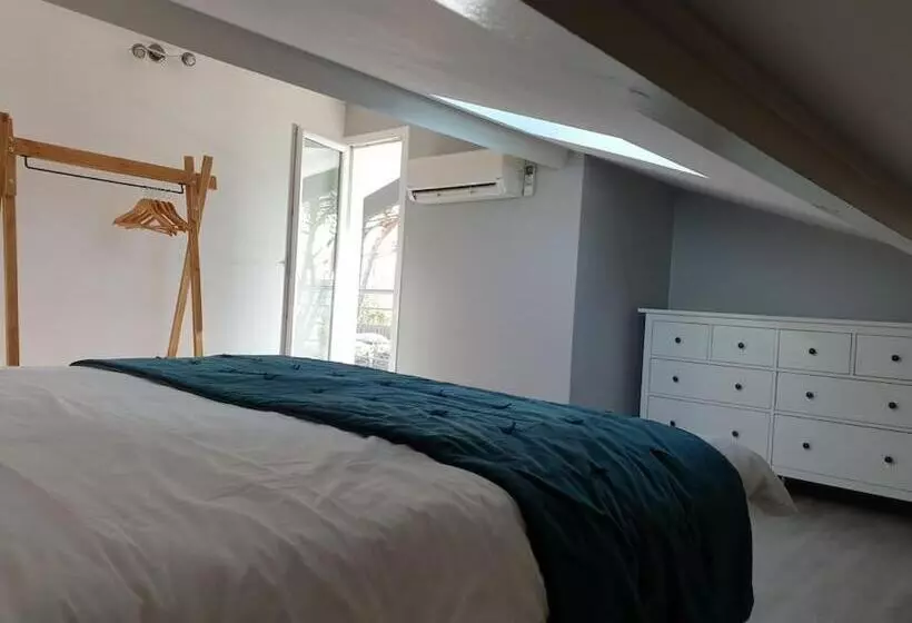 Superbe Villa 11 Places à 400 M De La Plage