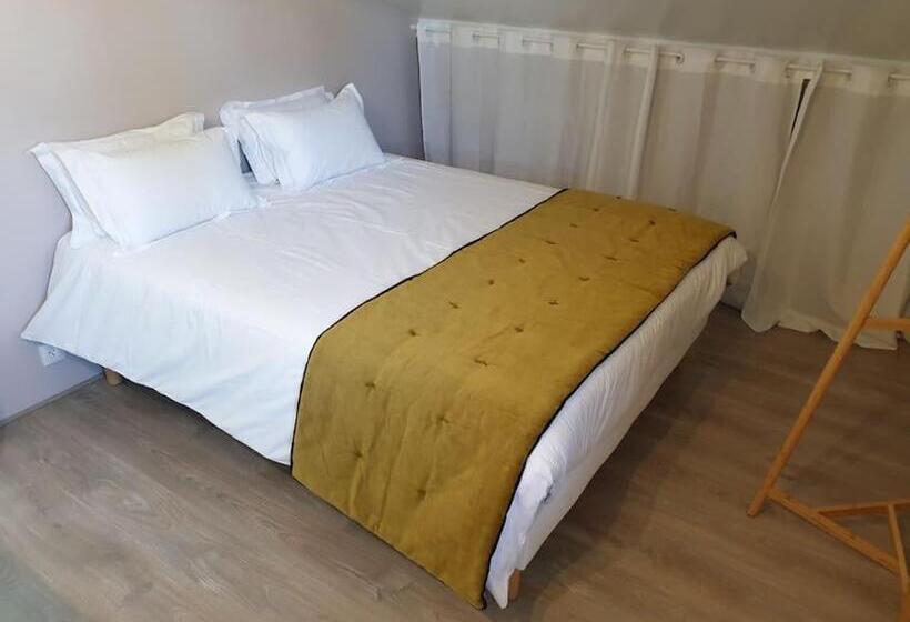 Superbe Villa 11 Places à 400 M De La Plage