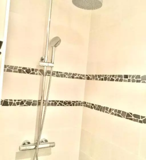 Superbe Villa 11 Places à 400 M De La Plage