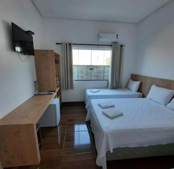Retkeilymaja Pousada Limas Suites