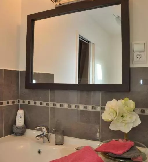 تختخواب و صبحانه L Imprévu