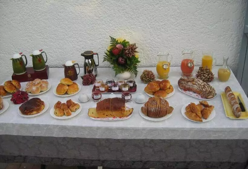 تختخواب و صبحانه L Imprévu