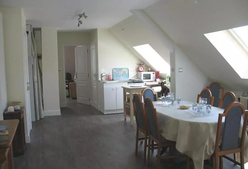 تختخواب و صبحانه L Imprévu