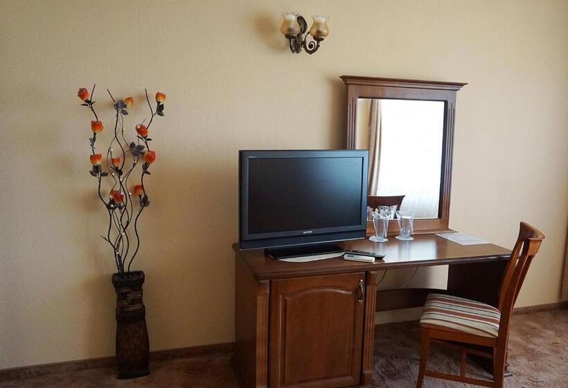 ホテル хотел златна котва