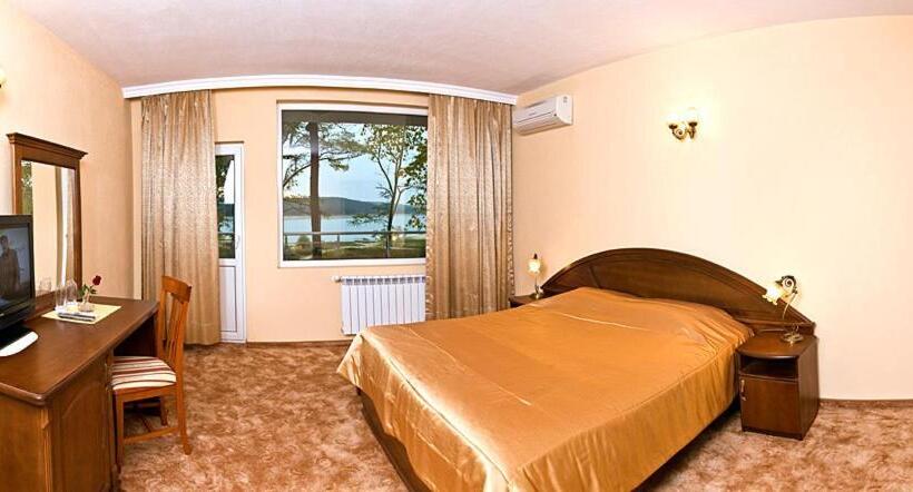 ホテル хотел златна котва