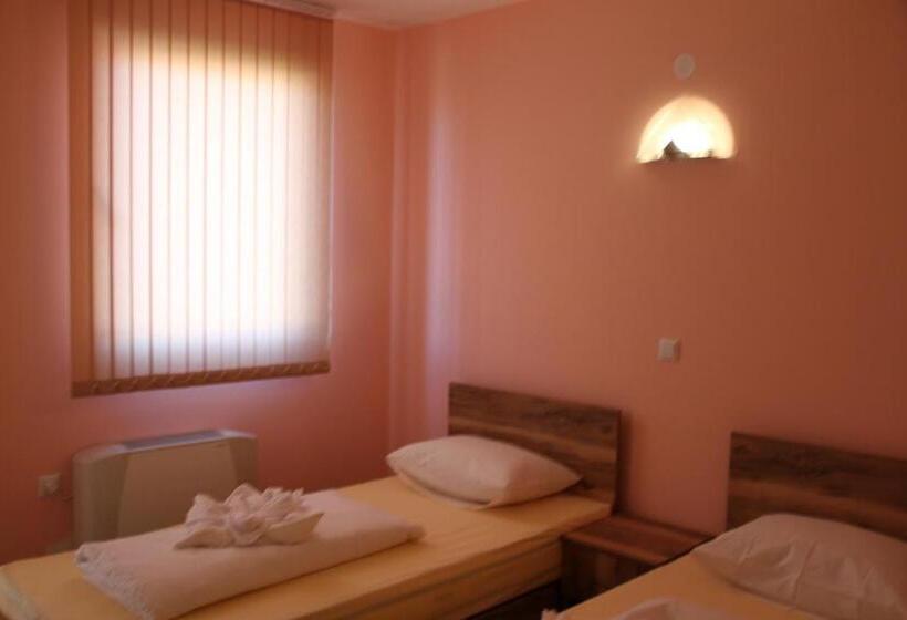 호텔 хотел александър