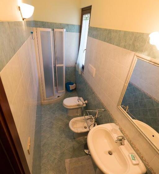 Отель Agriturismo Casale Del Contadino