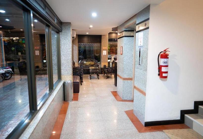 Отель Betong Hello