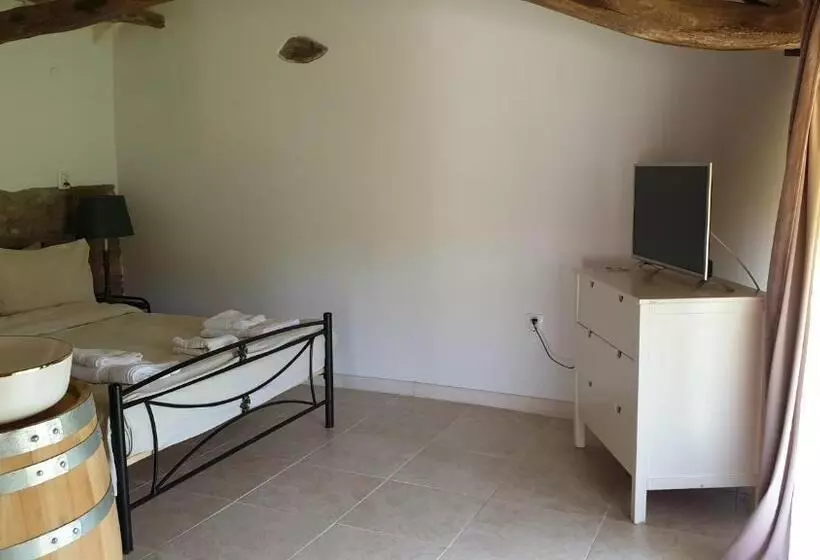 Majatalo онгъл запад