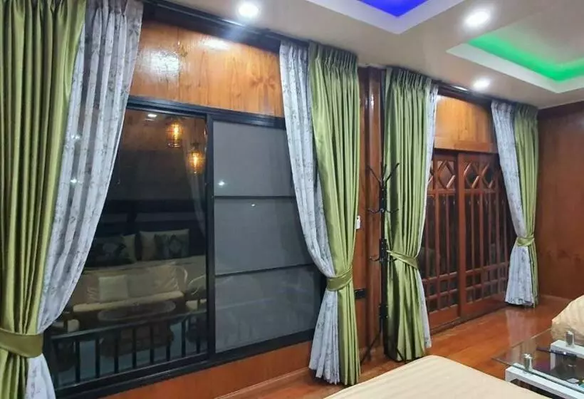 ペンション บ้านสวนในฝัน ตลาดน้ำท่าคา