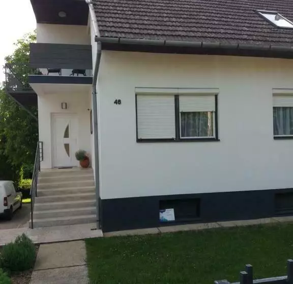 Majatalo éva Apartman
