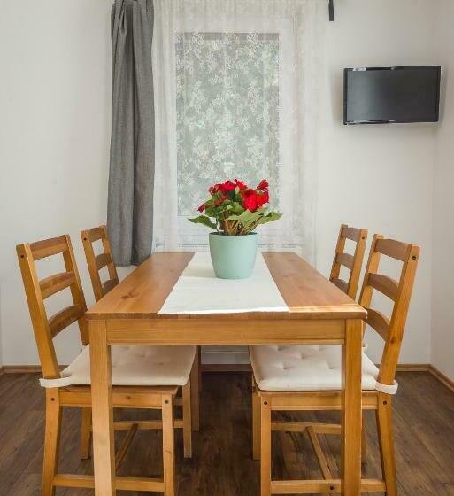 펜션 Villa Szilva Vendégház