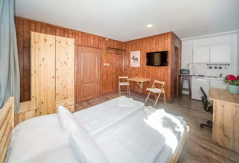 ペンション Villa Szilva Vendégház