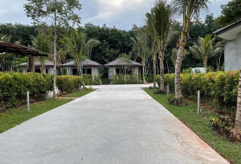 리조트 Nao Ta Chuang