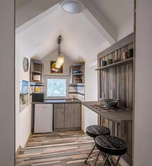 Szürke Vendégház Balatonkenesén