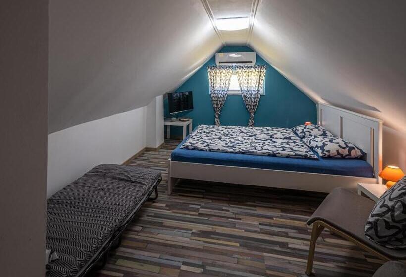 Szürke Vendégház Balatonkenesén