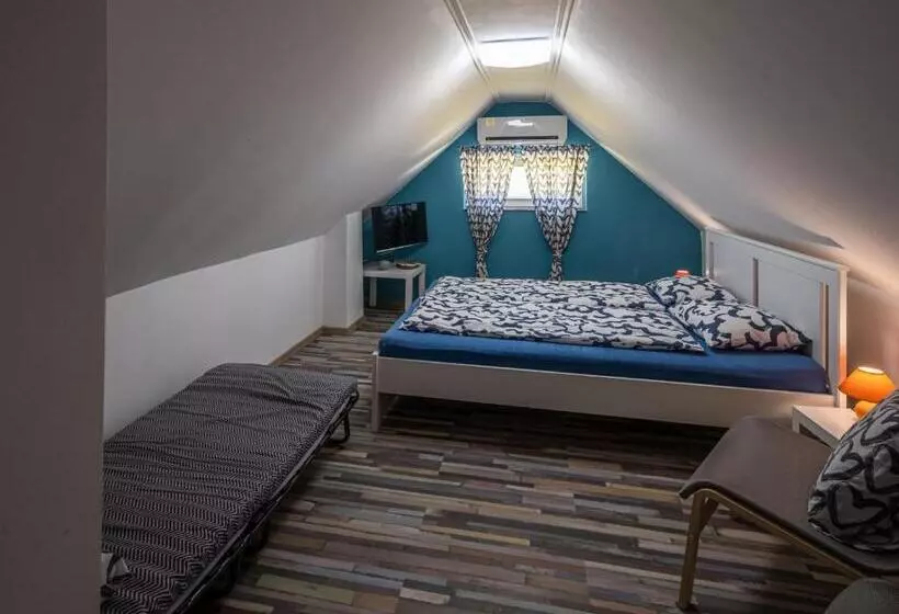 Szürke Vendégház Balatonkenesén