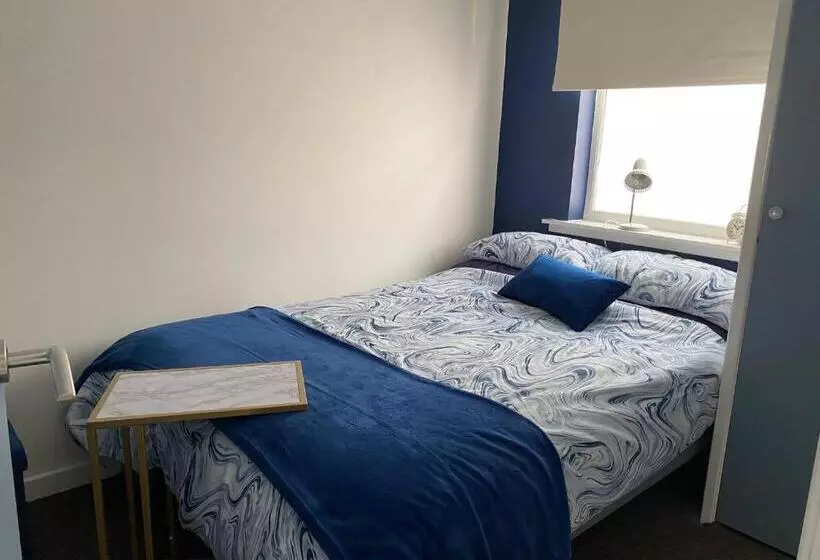 Ugly Duckling, License Number Fi 00863 P