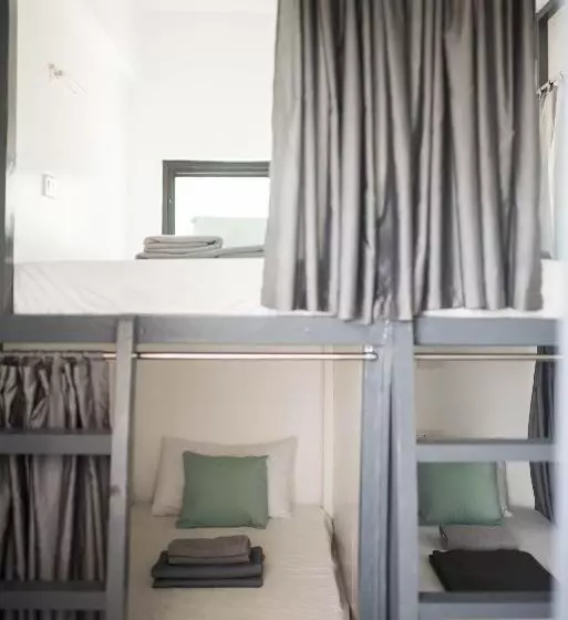 Avisala Hostel Coron