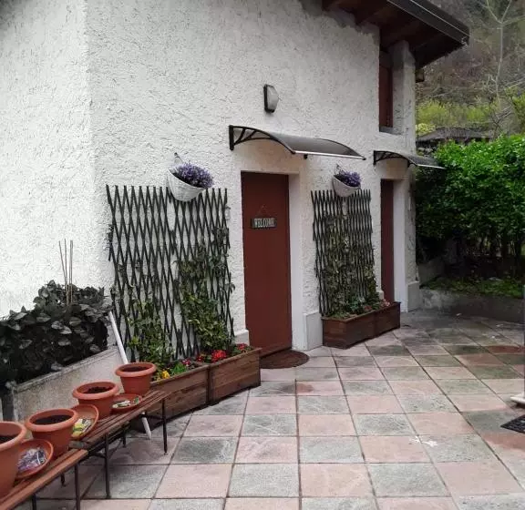B&b Naquane 2